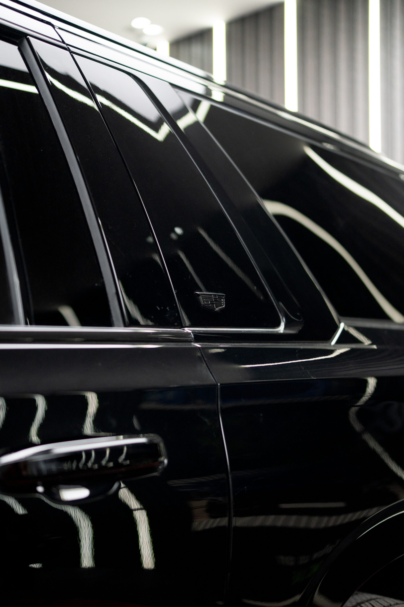 Cadillac Escalade bespoke dashboard trim – CMC Auto Outfitting Dubai